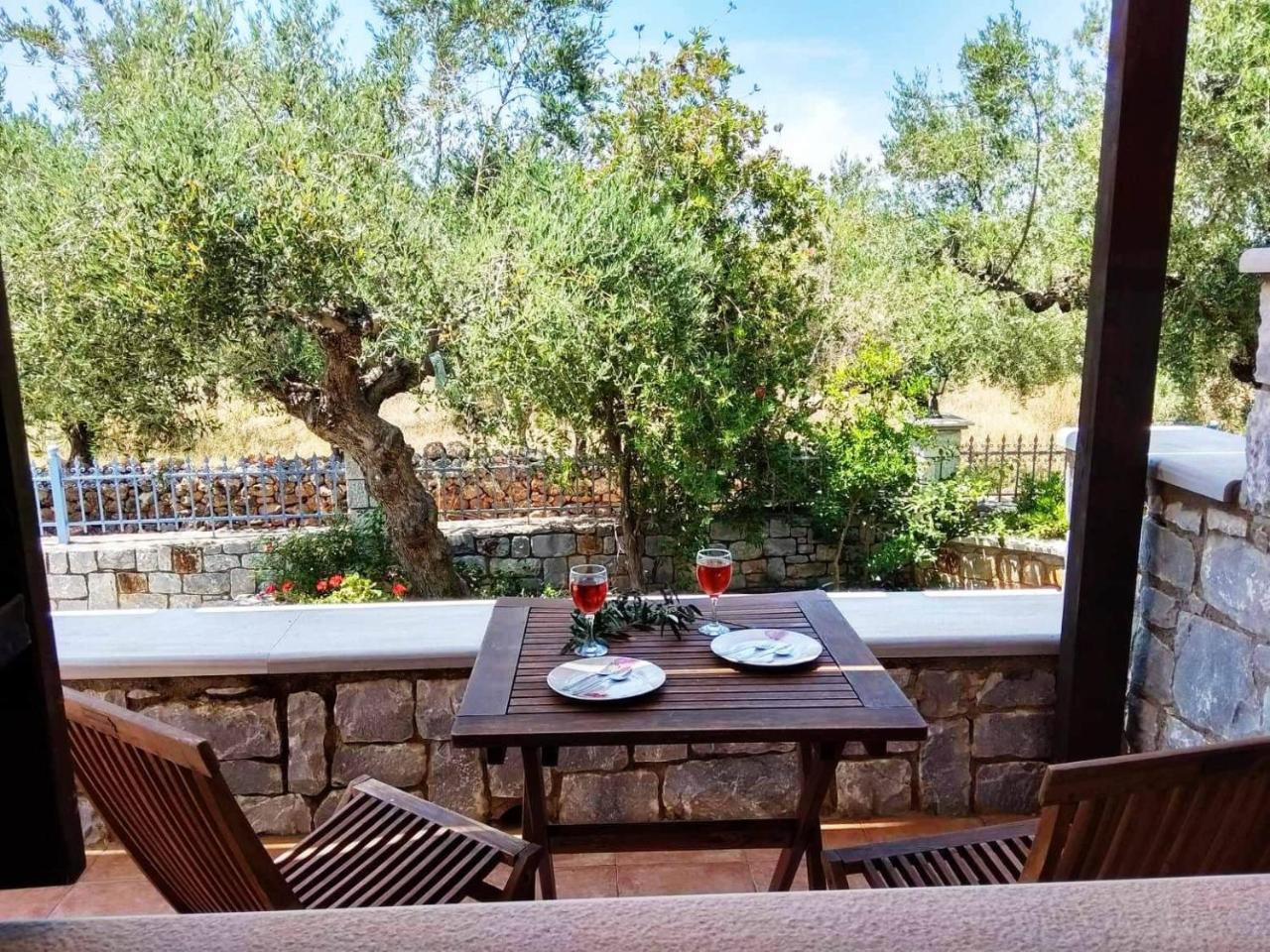 Atha-Tina:Traditional Stone Homes Agios Nikolaos  Eksteriør billede